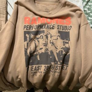 American Eagle oversized sweatshirt